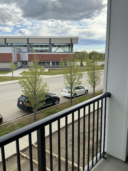 Calgary 2 bedrooms Condo Unit for rent. Property photo: 570720-3