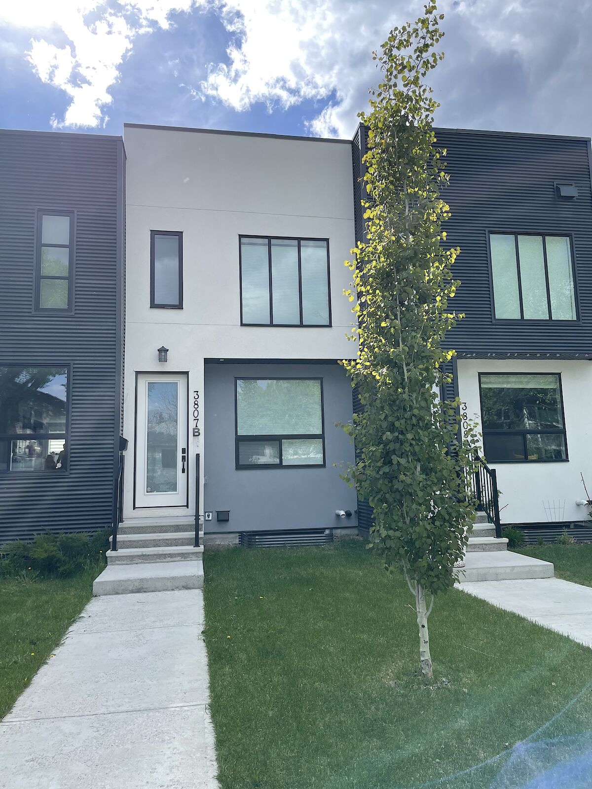 Calgary 3 bedrooms Townhouse for rent. Property photo: 571003-1