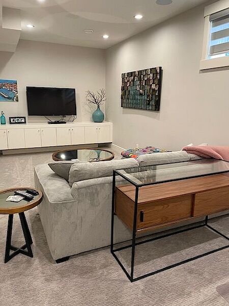 Calgary 1 + Den bedrooms Basement for rent. Property photo: 571019-3