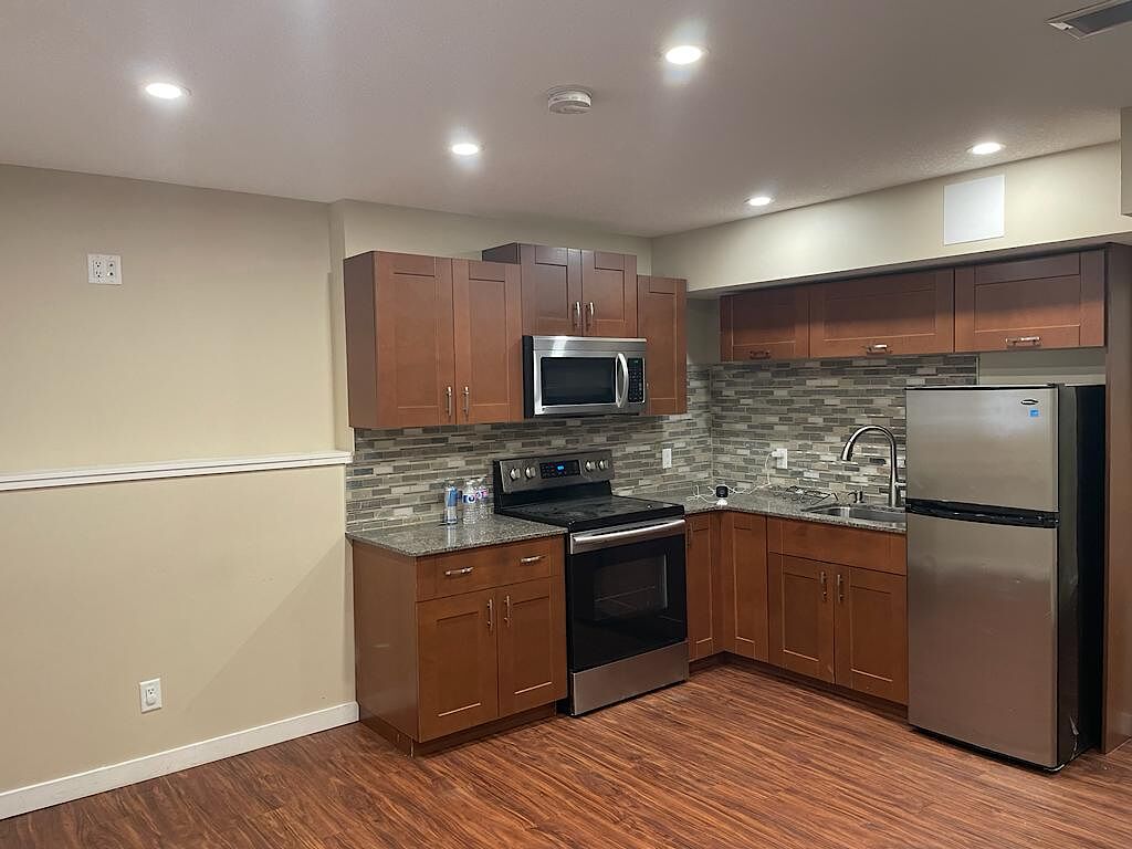 Calgary 2 bedrooms Basement for rent. Property photo: 571355-1