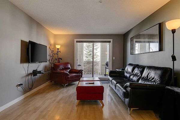 Calgary 2 bedrooms Condo Unit for rent. Property photo: 571638-3