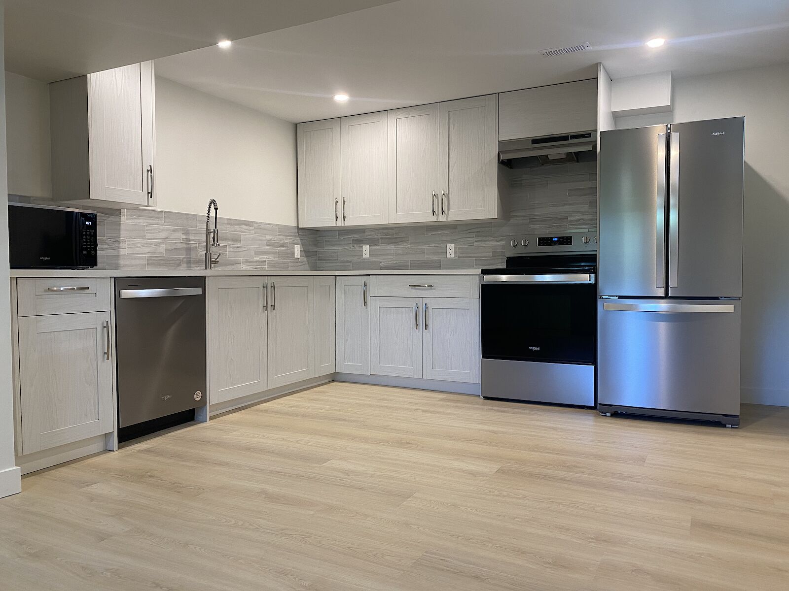 Calgary 2 bedrooms Basement for rent. Property photo: 571675-1