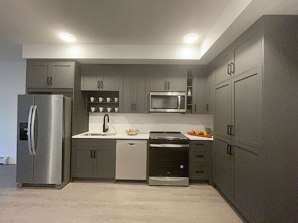 Calgary 1 bedroom Condo Unit for rent. Property photo: 571696-2