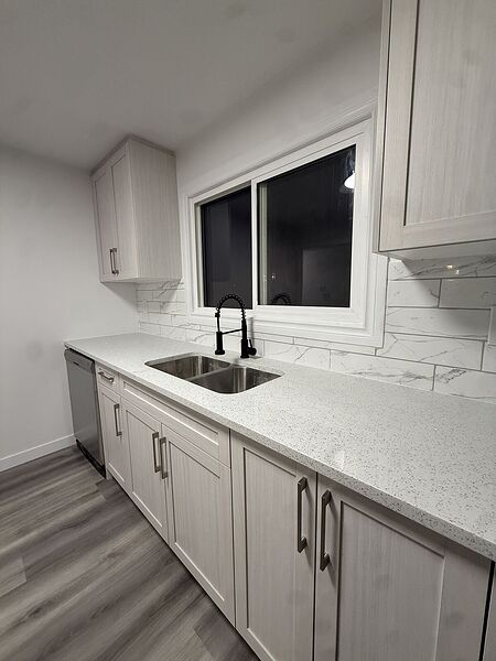 Calgary 2 bedrooms Main Floor for rent. Property photo: 571912-3