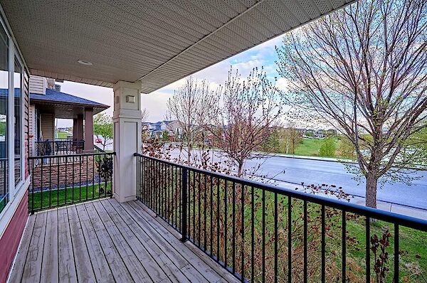 Calgary 4 + Den bedrooms House for rent. Property photo: 572106-3