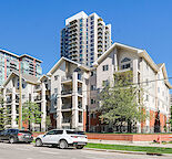 Spacious 2 Bed + Den | 2 Bath Condo in the Heart of Downtown Calgary
