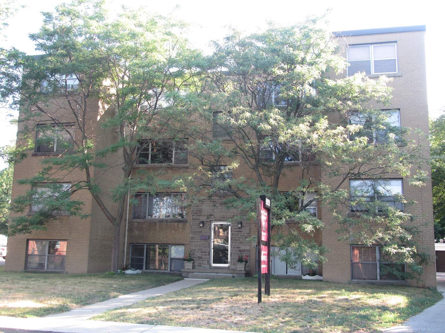 Oakville 2 bedrooms Apartment for rent. Property photo: 572493-1