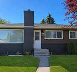 Acadia bungalow | 5 Bedroom | 2 Bath | Renovated Basement