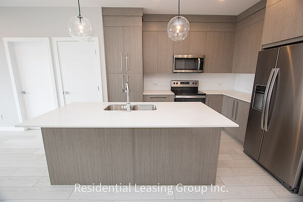 Calgary 2 bedrooms Condo Unit for rent. Property photo: 573202-2