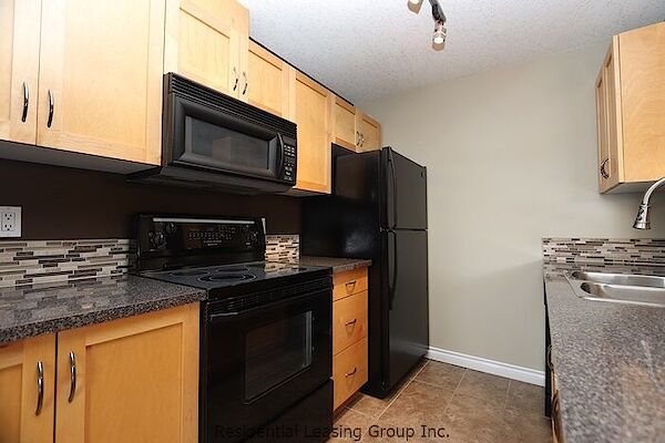 Calgary 1 bedroom Condo Unit for rent. Property photo: 573359-3