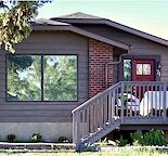 Pet Friendly, Main Floor in Shawnessy