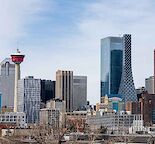 Luxury Furnished 2-Bedroom Corner Condo/East Village/River & Calgary Tower views