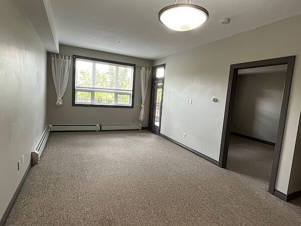 Calgary 1 bedroom Condo Unit for rent. Property photo: 574155-2
