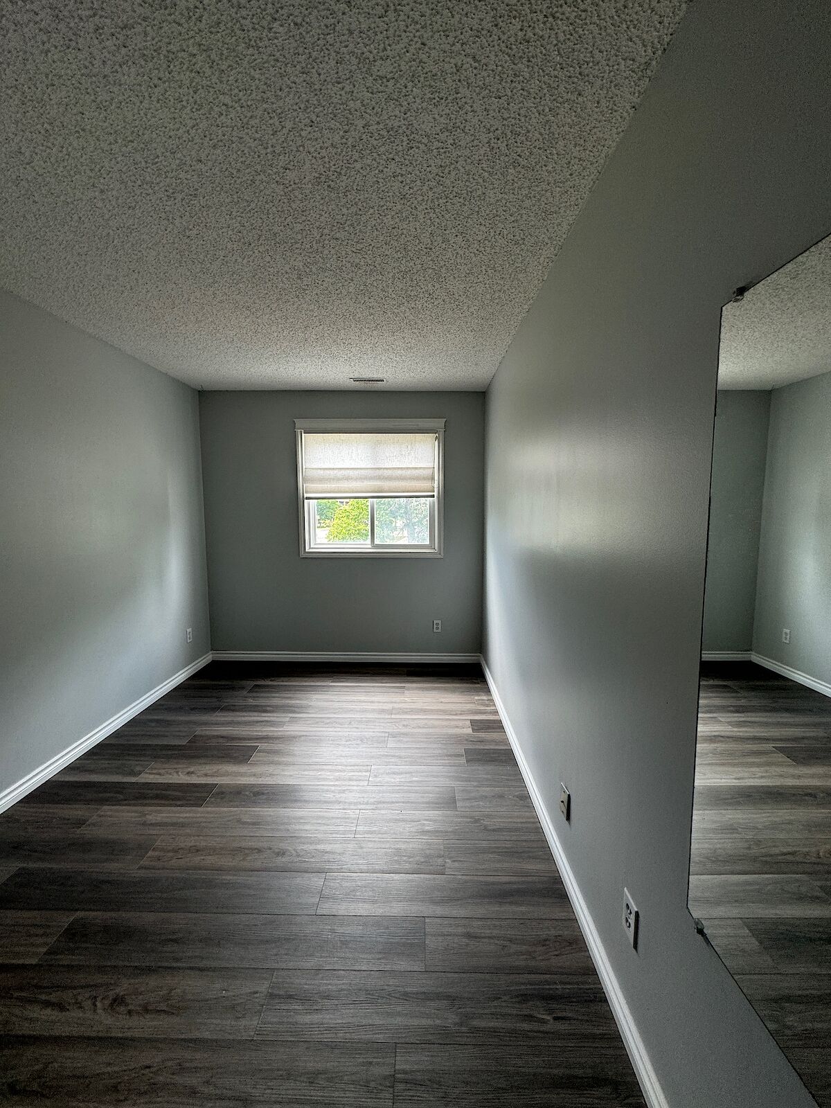 Calgary 2 bedrooms Parking Spot for rent. Property photo: 574407-1