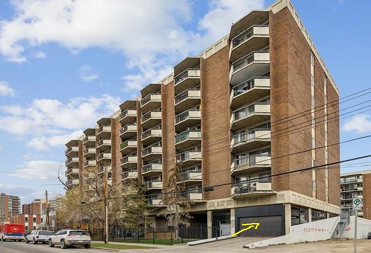 Calgary  bedrooms Parking Spot for rent. Property photo: 575062-1