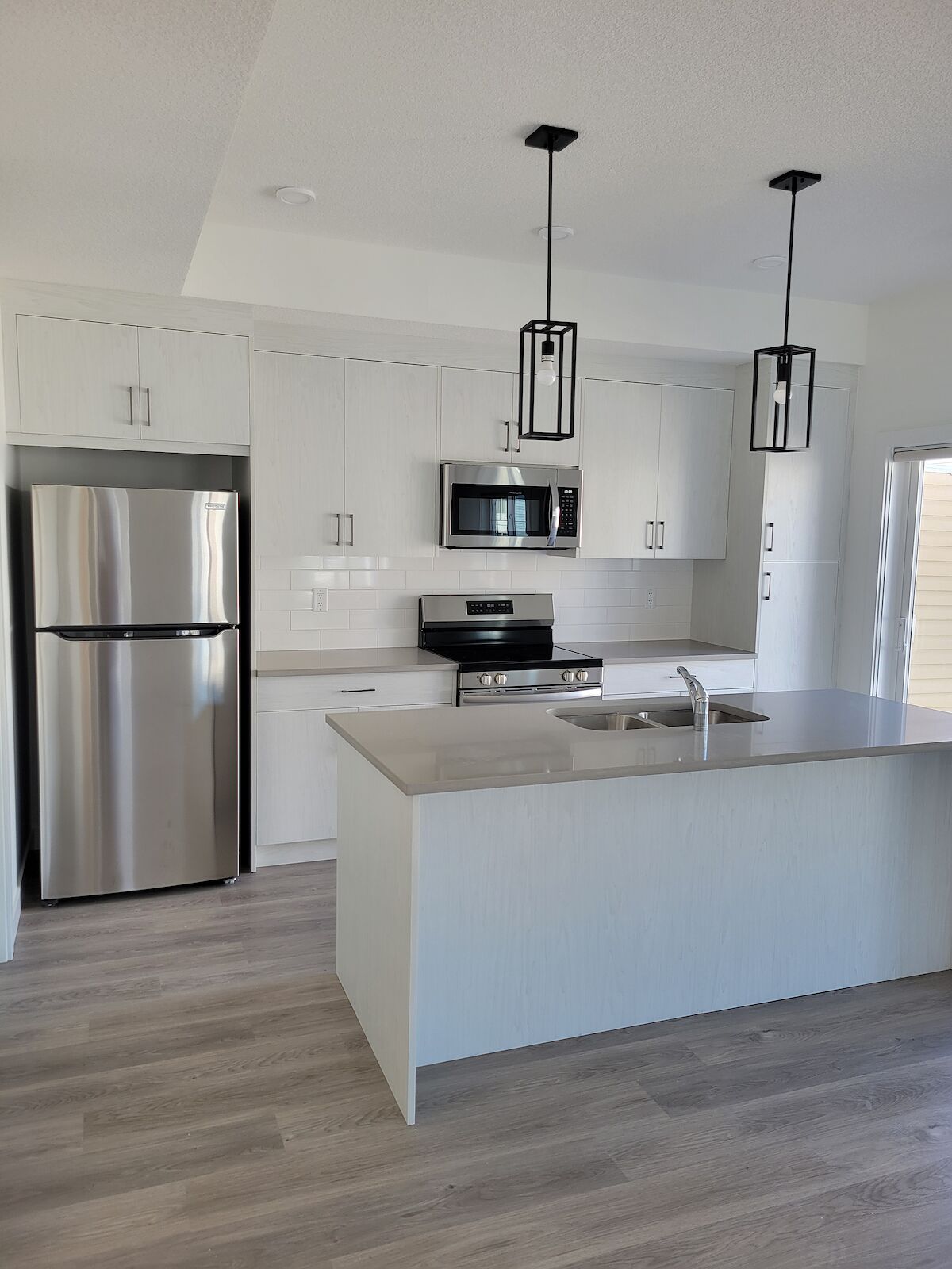 Airdrie 3 bedrooms Townhouse for rent. Property photo: 575520-1