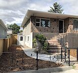 LOCATION LOCATION IN TRENDY BRIDGELAND