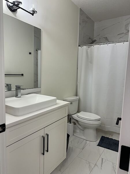 Calgary 1 bedroom Basement for rent. Property photo: 575928-2