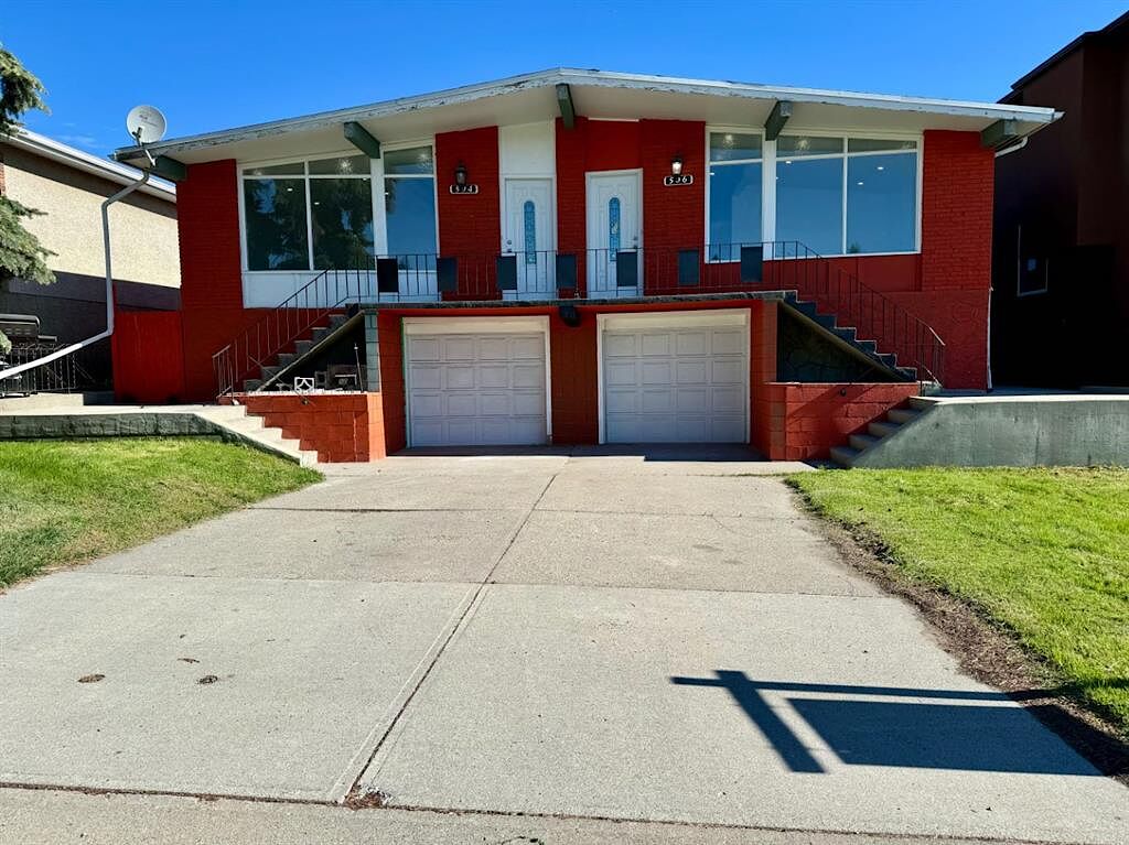 Calgary 3 bedrooms Duplex for rent. Property photo: 575935-1