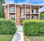 TOP FLOOR Inner-City Apartment! Freshly Updated