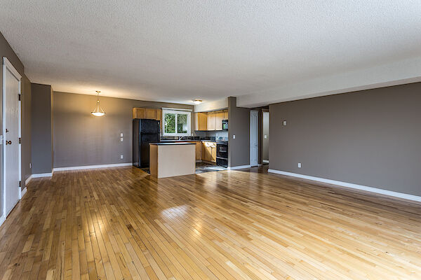 Calgary 2 bedrooms Condo Unit for rent. Property photo: 576110-3