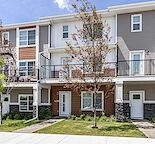 Luxurious 3 Bedroom + Den townhouse with Double Garage in Carrington