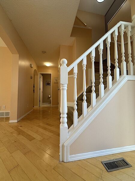 Calgary 3 bedrooms House for rent. Property photo: 576659-3