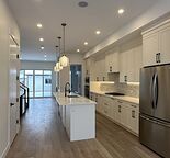 Luxury Executive 3-Bedroom Townhome | Brand New | Glenbrook | Mins to Downtown