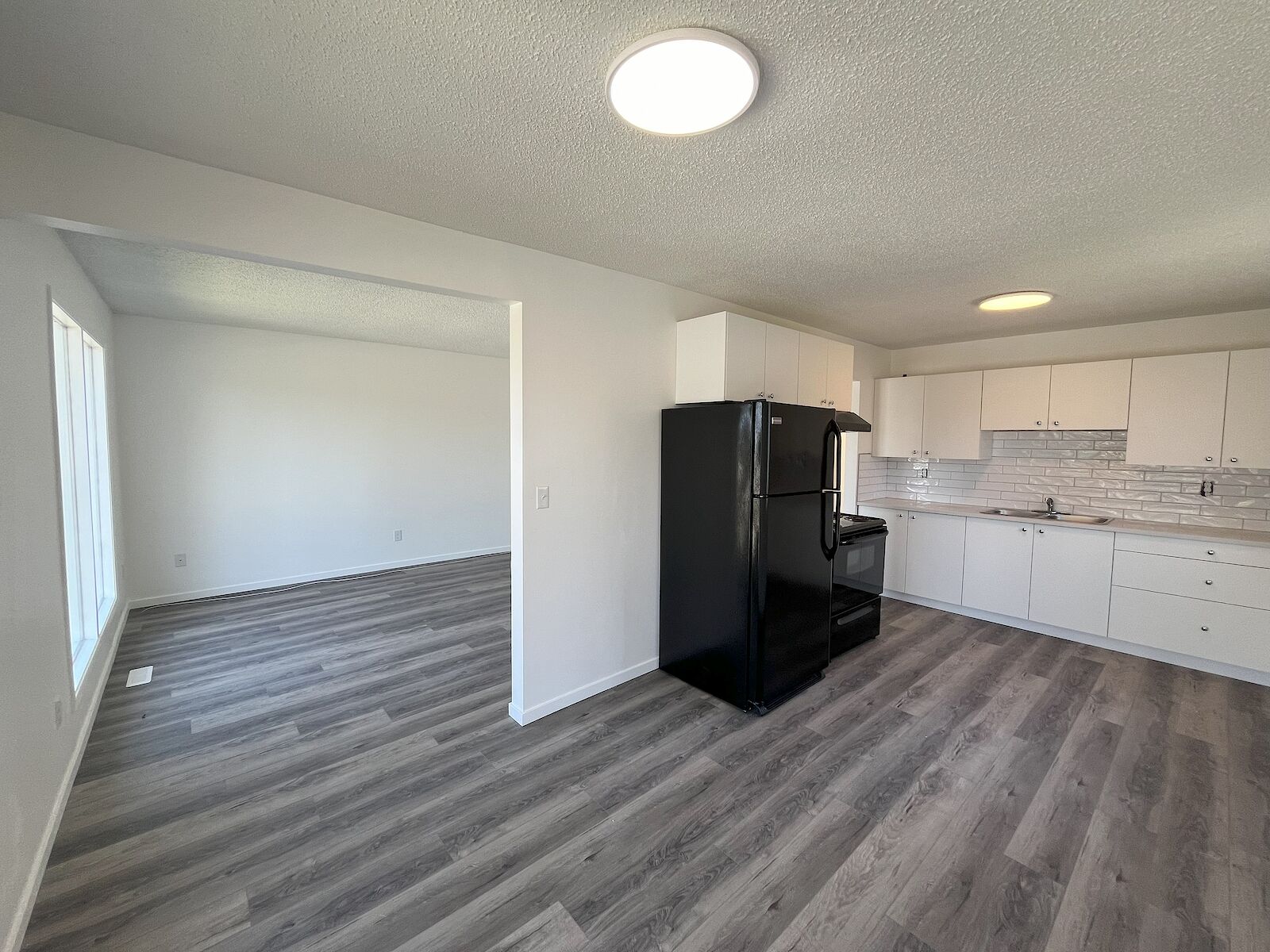 Calgary 3 + Den bedrooms Townhouse for rent. Property photo: 577057-1