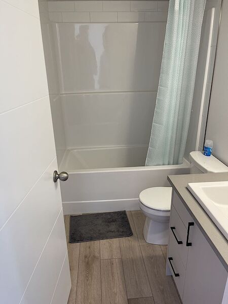 Calgary 2 bedrooms Condo Unit for rent. Property photo: 577140-3