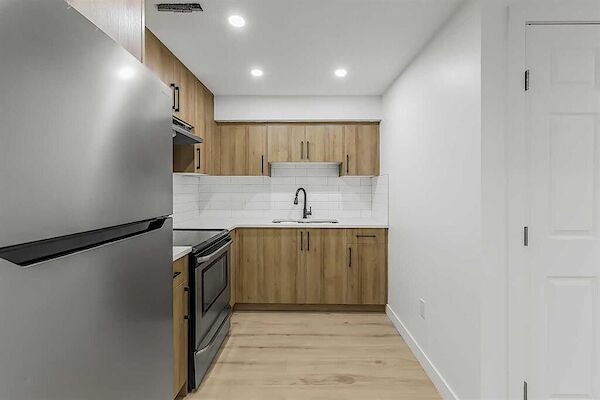 Calgary 3 bedrooms Basement for rent. Property photo: 577228-2