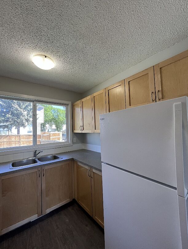 Calgary 3 bedrooms Townhouse for rent. Property photo: 577239-1