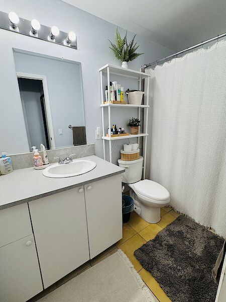 Calgary 2 bedrooms Basement for rent. Property photo: 577589-3