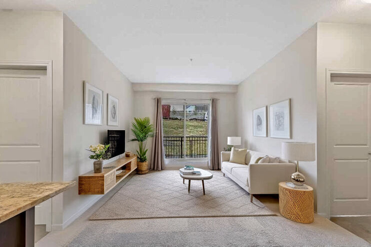 Calgary 2 bedrooms Condo Unit for rent. Property photo: 577655-1