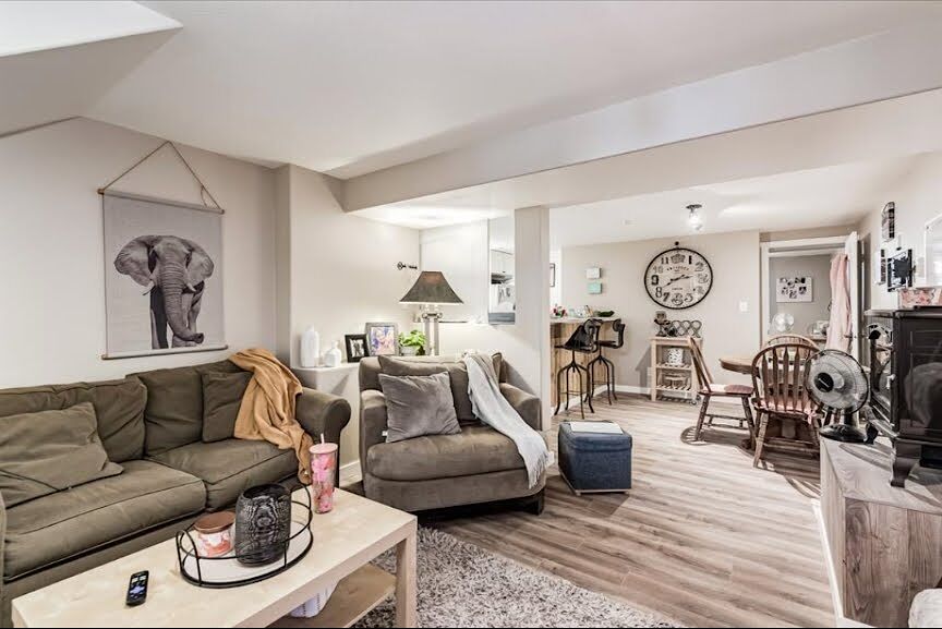 Calgary 1 + Den bedrooms Basement for rent. Property photo: 577695-1