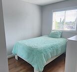 Furnished Room Beautiful Home in Tuscany | Female Roommate