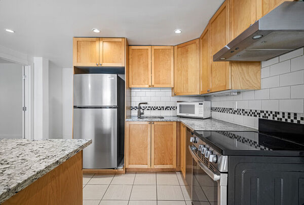Calgary 2 bedrooms Condo Unit for rent. Property photo: 578079-3