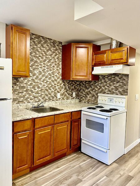 Calgary 1 bedroom Basement for rent. Property photo: 578216-3