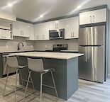 Stylish and Spacious One-Bedroom Suite in Mahogany - Prime Location