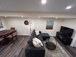 Calgary 1 bedroom Basement for rent. Property photo: 579923-1