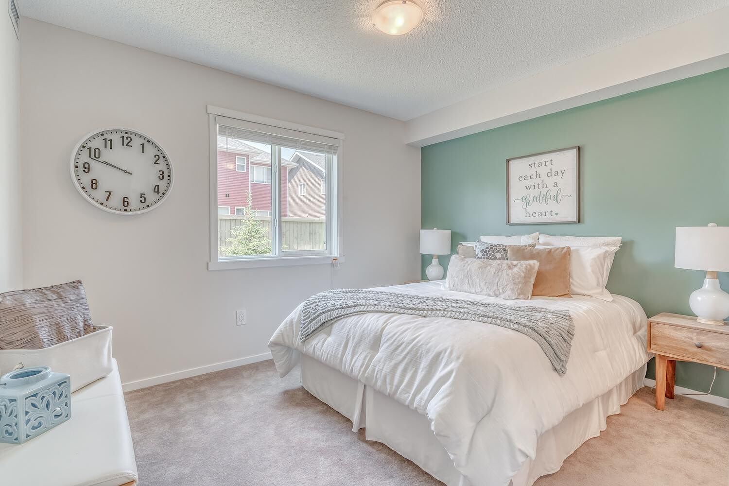 Edmonton 2 bedrooms Apartment for rent. Property photo: 580284-1