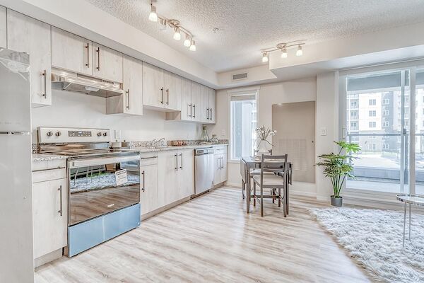 Edmonton 2 bedrooms Apartment for rent. Property photo: 580284-3