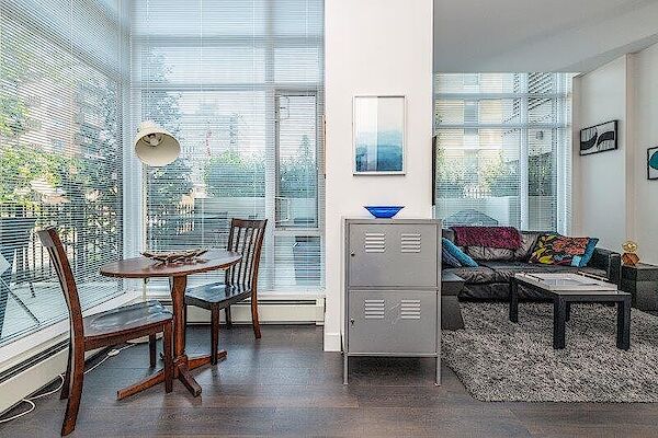 Calgary 1 + Den bedrooms Townhouse for rent. Property photo: 580635-3
