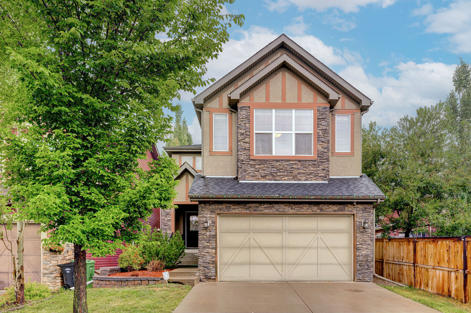 Calgary 4 bedrooms House for rent. Property photo: 580705-1