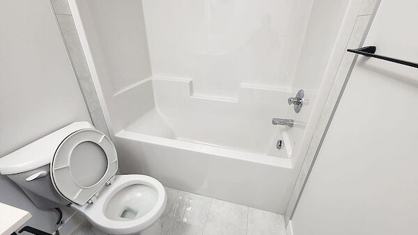 Calgary 1 bedroom Room For Rent for rent. Property photo: 581324-3