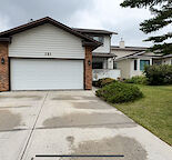 Executive 5-Bedroom Home in Prestigious Edgemont NW