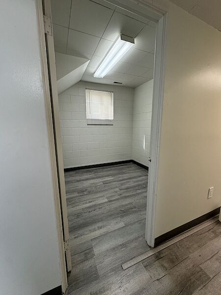 Calgary 1 bedroom Basement for rent. Property photo: 581895-3
