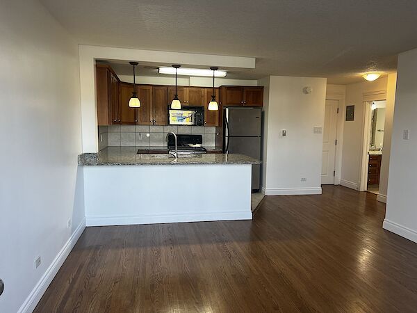 Calgary 1 bedroom Condo Unit for rent. Property photo: 582033-2