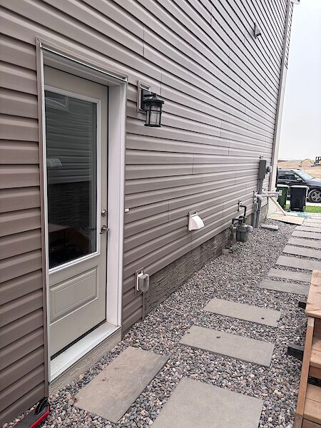 All Inclusive New 1 bedroom LEGAL basement suite in Livingston NW