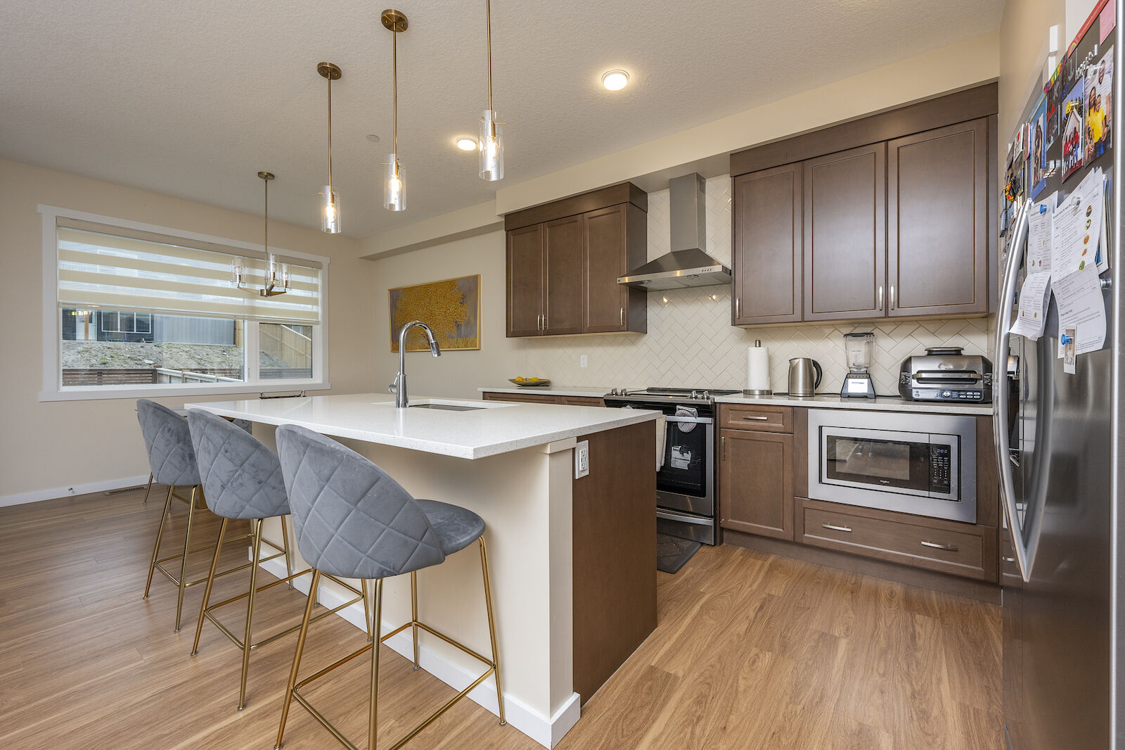 Calgary 3 + Den bedrooms Main Floor for rent. Property photo: 582258-1